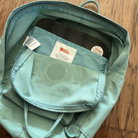 Fjallraven Kanken backpack in Sky Blue - Picture 7 of 7